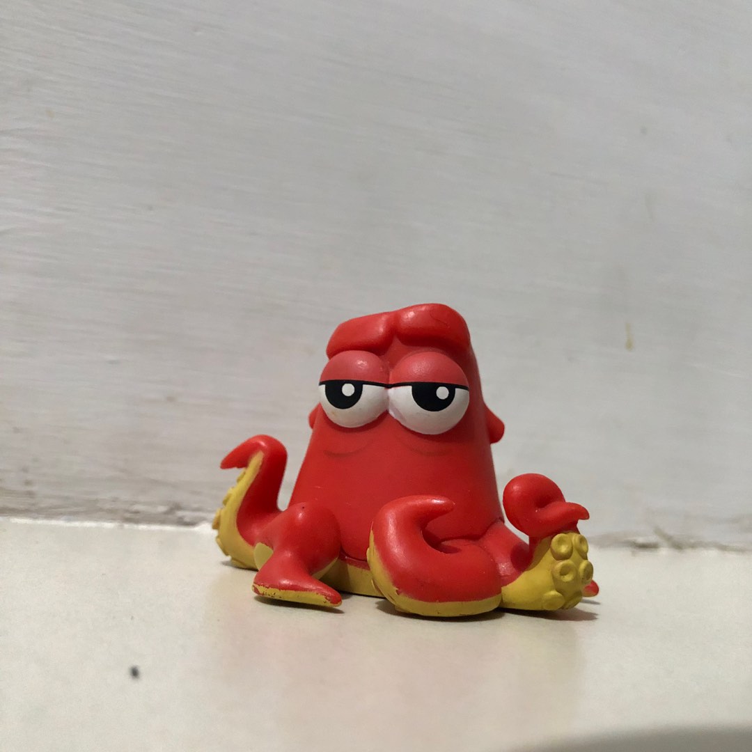 Disney Finding Nemo/Dory Octopus, Hobbies & Toys, Toys & Games on Carousell