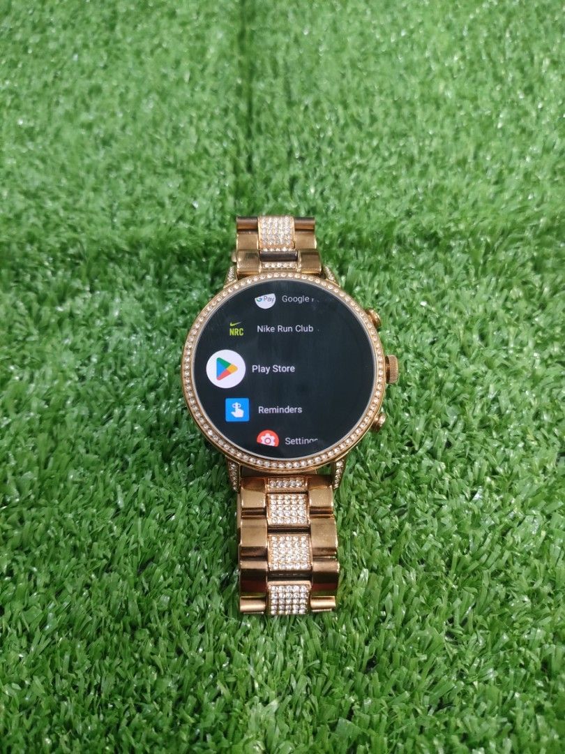 Nike run clearance club fossil watch