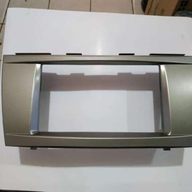 Menggali Potensi: Aksesoris Toyota Camry untuk Meningkatkan Gaya dan Performa