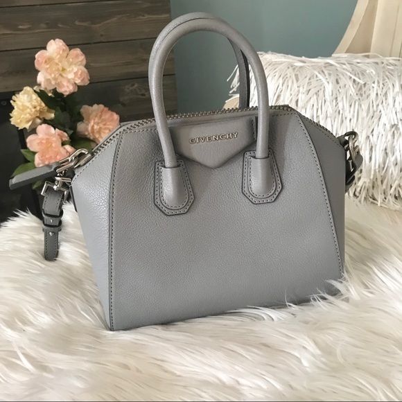 Givenchy antigona hot sale small pearl grey