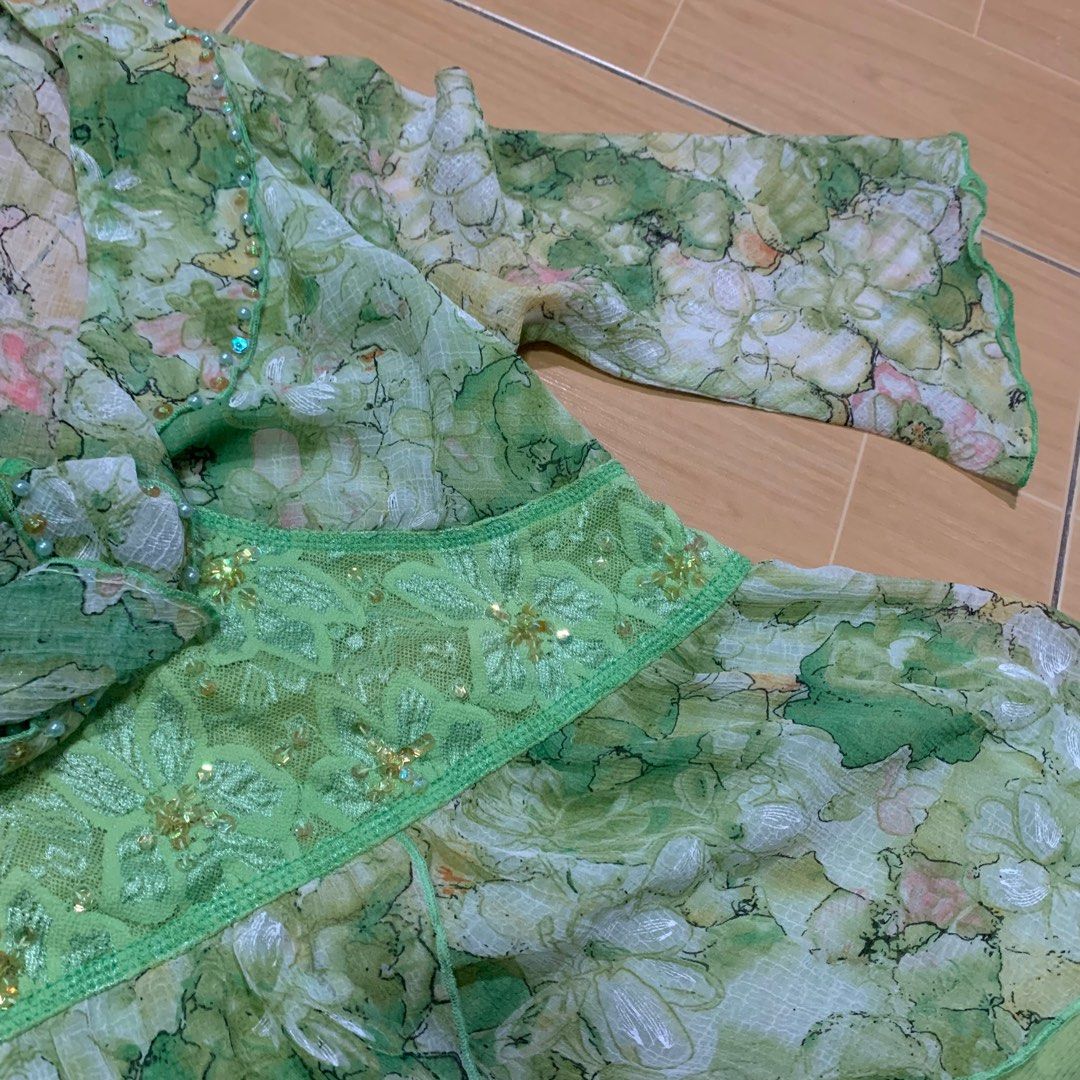 green beaded chiffon sheer long sleeve (Category: Longsleeves) located in Manila. Submitted by declutterwju (Listing ID 1259369129, Image 2). Description: green beaded chiffon sheer long sleeve ~ size xs-s ~ very vintage looking .