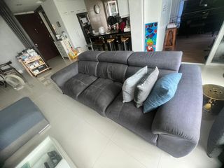 (Category: ) located in . Submitted by bananachan (Listing ID 1259290235, Image 1). Description: .