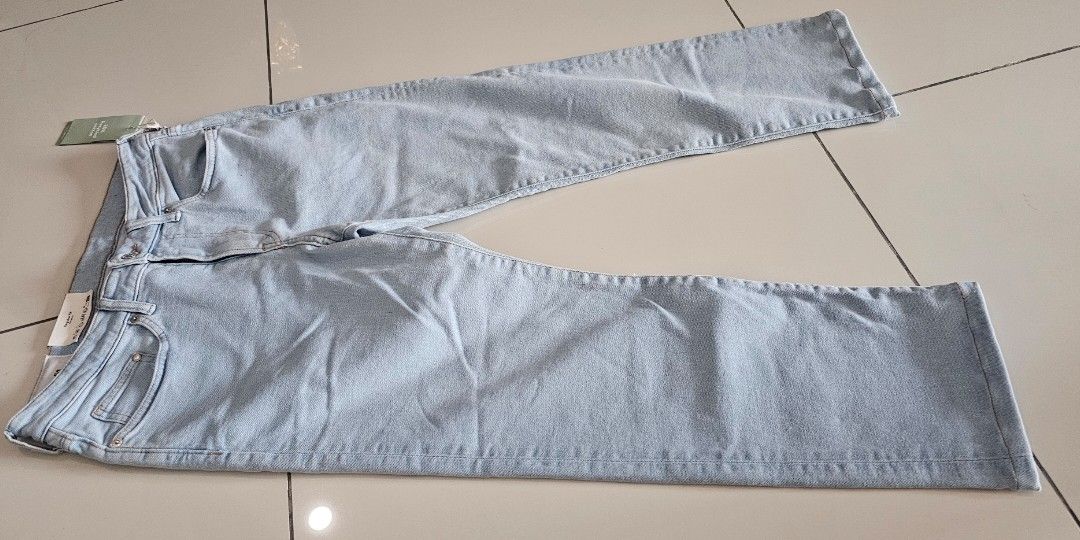 H M jean size 32 Men s Fashion Bottoms Jeans on Carousell