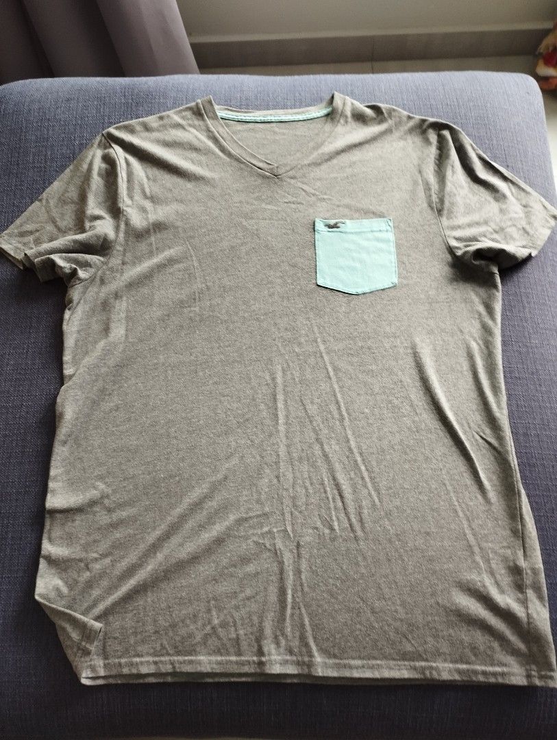 Hollister outlet pocket tee