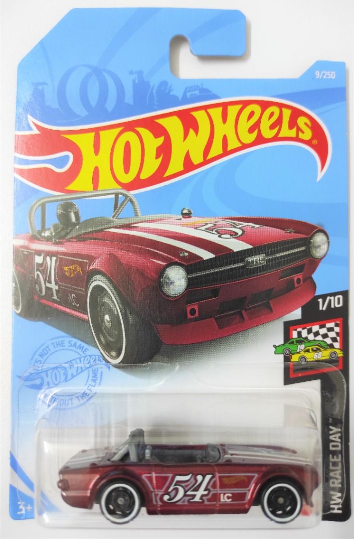 Hot wheels triumph hot sale tr6