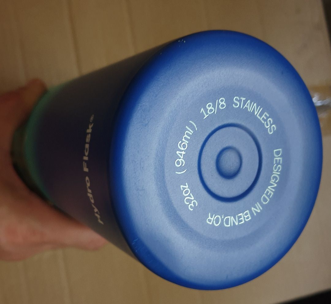 Blue ombre hydro clearance flask 32 oz