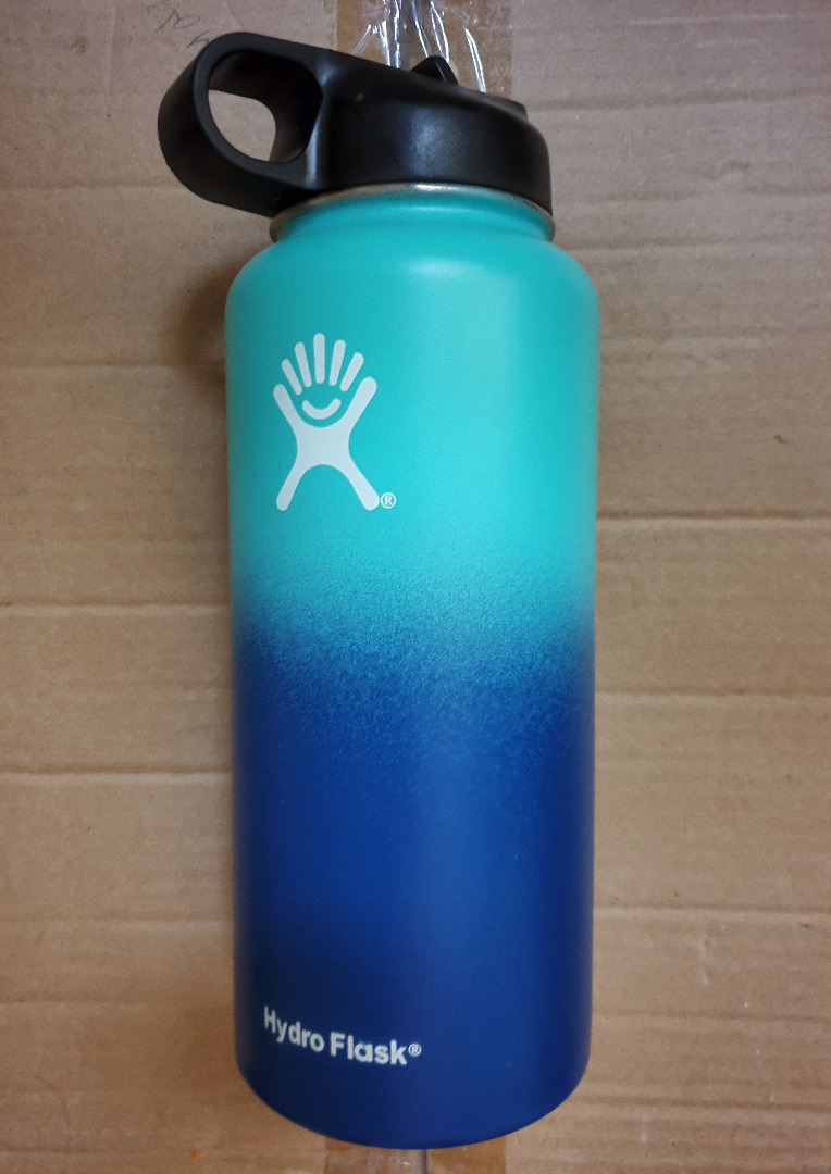 Hydro Flask 2 Tone Blue Ombr Tumbler Water Bottle with Flip Lid