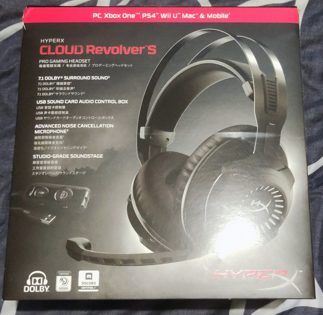 Hyperx cloud revolver s sound card top