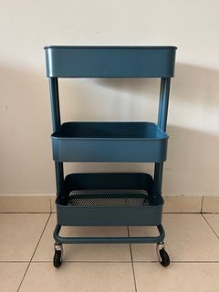 (Category: ) located in . Submitted by clearinglecloset (Listing ID 1259314019, Image 1). Description: .