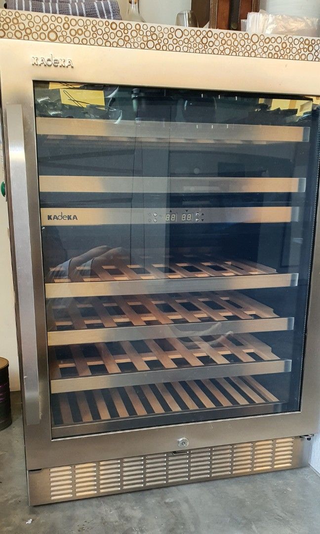 Kadeka Wine Chiller KA45WR, TV & Home Appliances, Kitchen Appliances