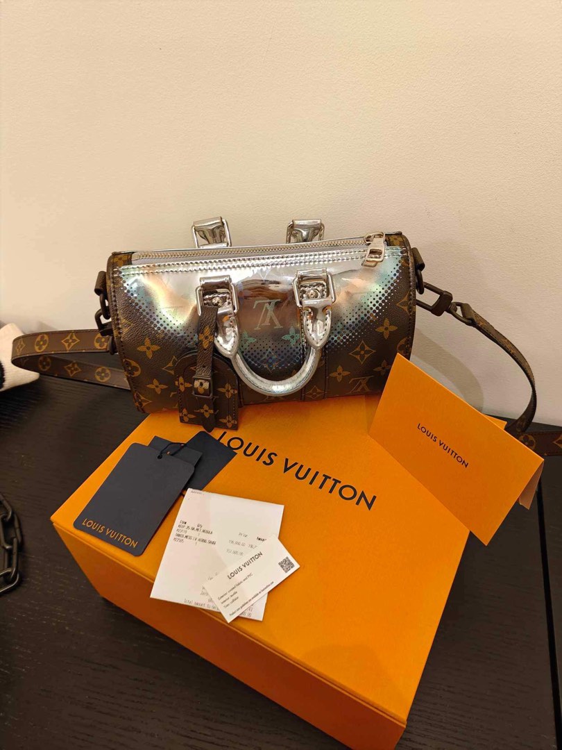 Louis Vuitton Keepall Bandouliere 25 Metallic in Metallic Nebula