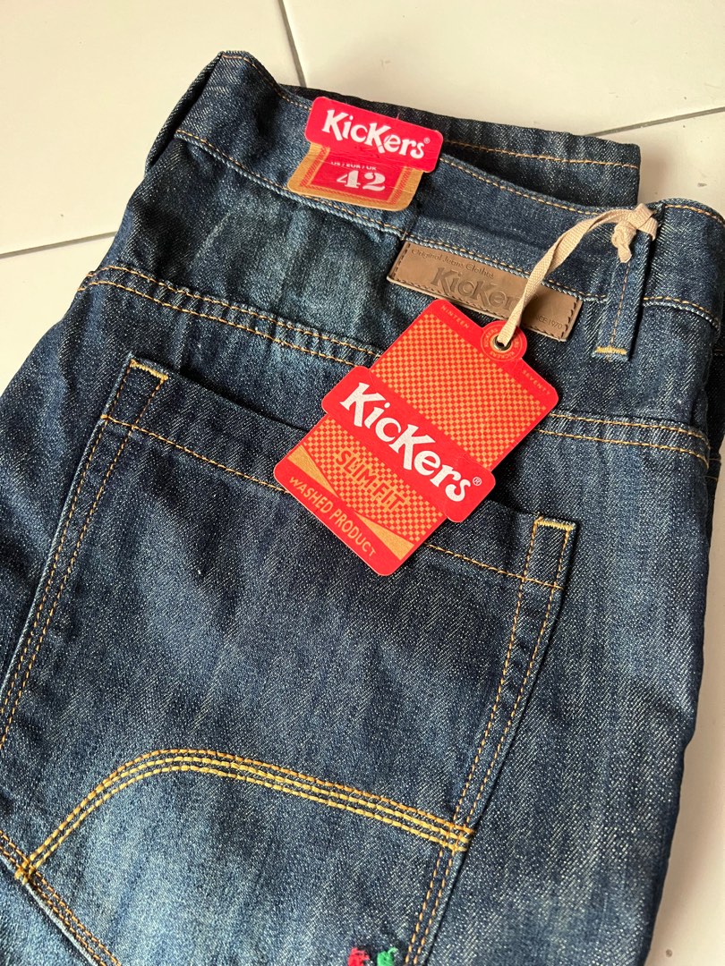 Kickers best sale size 42