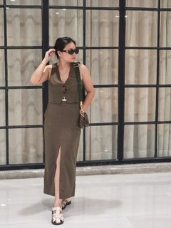 Linen Vest and maxi Skirt with Slit