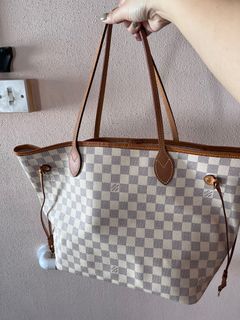 Louis Vuitton Saumur 30, Luxury, Bags & Wallets on Carousell