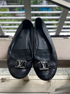 Louis Vuitton Academy Loafers 1A8VRM Black Size 38