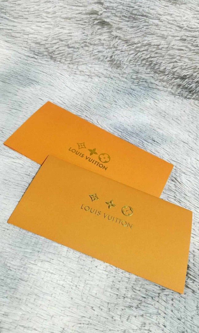 🫧🐥] Felix received an Invitation card from Louis Vuitton for the