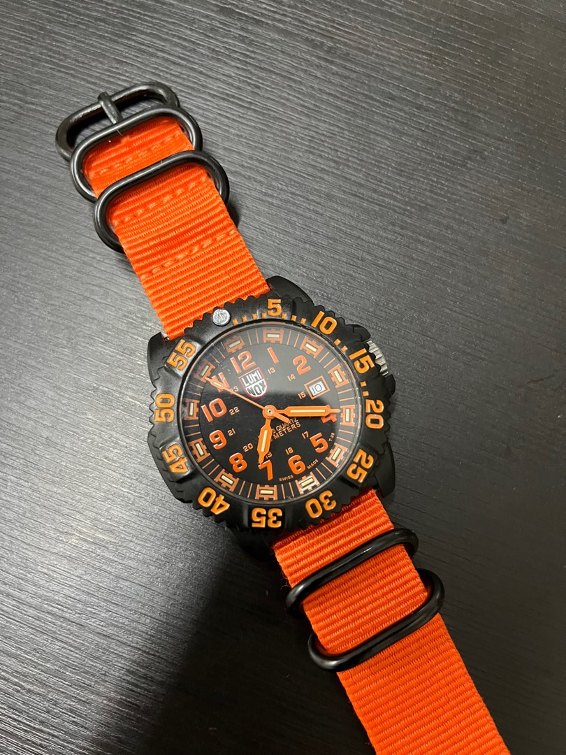 Luminox 3050 Carbon Watch, Announcements on Carousell