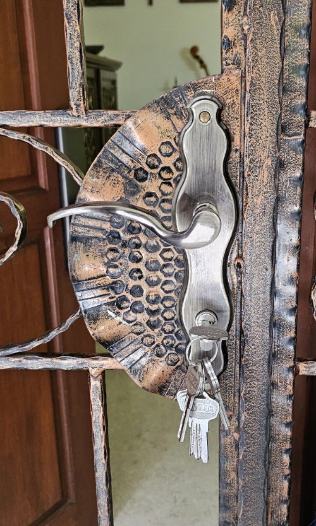 Main gate lock set, Furniture & Home Living, Security & Locks, Locks