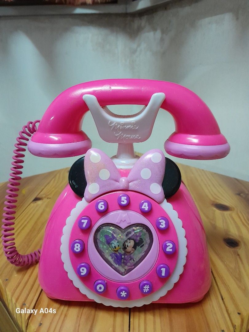 Minnie mouse helpers phone 2025