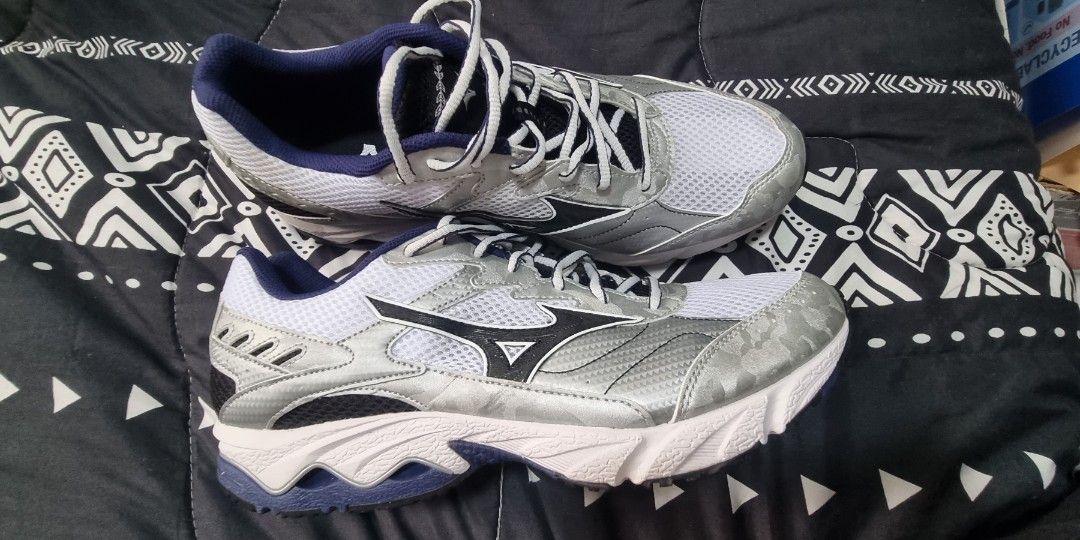 Mizuno Wave Glory Wide Men s Fashion Footwear Casual shoes on