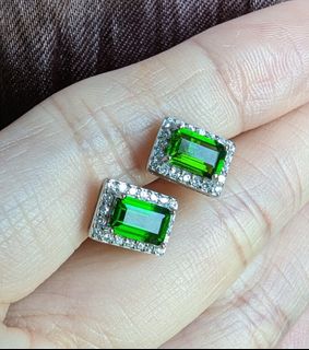 (Category: ) located in . Submitted by e_gems (Listing ID 1259304979, Image 1). Description: .