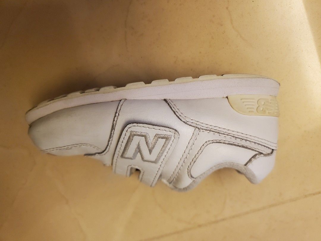 New balance Carousell