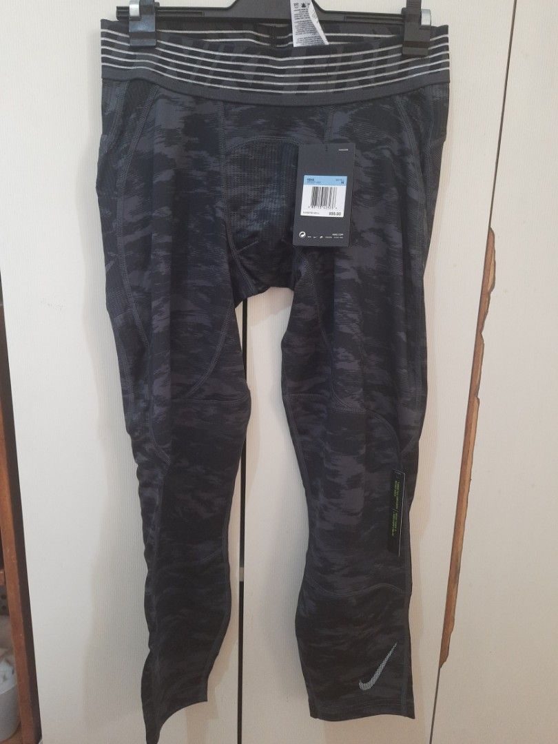 Nike Basketball 3/4 Compression Tights (Black Camo), Men's Fashion,  Activewear on Carousell