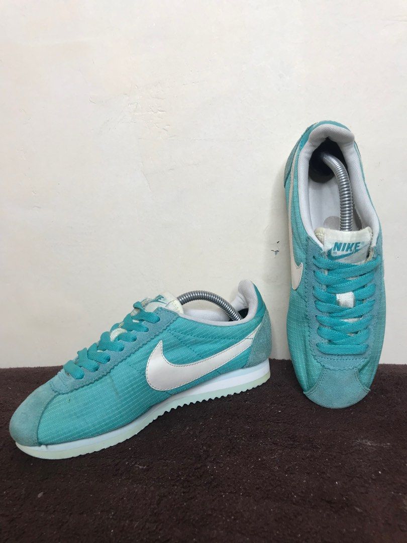 Nike cortez size 5.5 store