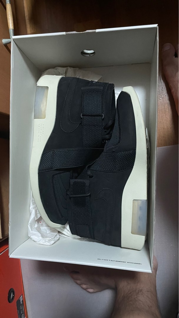 Nike fear of store god raid on feet