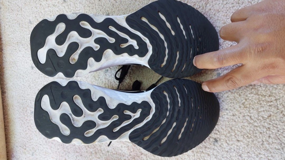 react infinity run flyknit sneaker