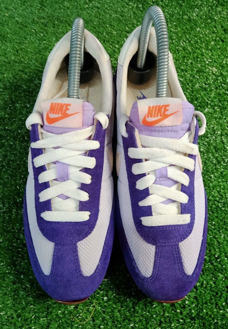 Nike retro, Women's Fashion, Footwear, Sneakers on Carousell