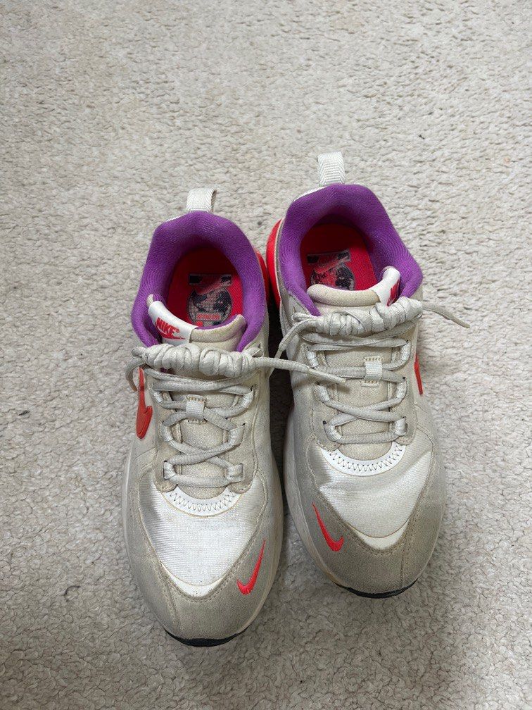 grey and pink nike shoes