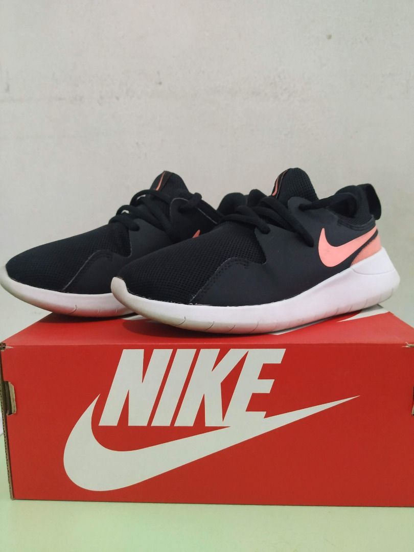 Nike discount tessen kids