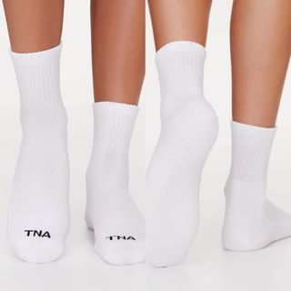 ‼️RESTOCKING‼️ Aritzia ~ TNA white socks
