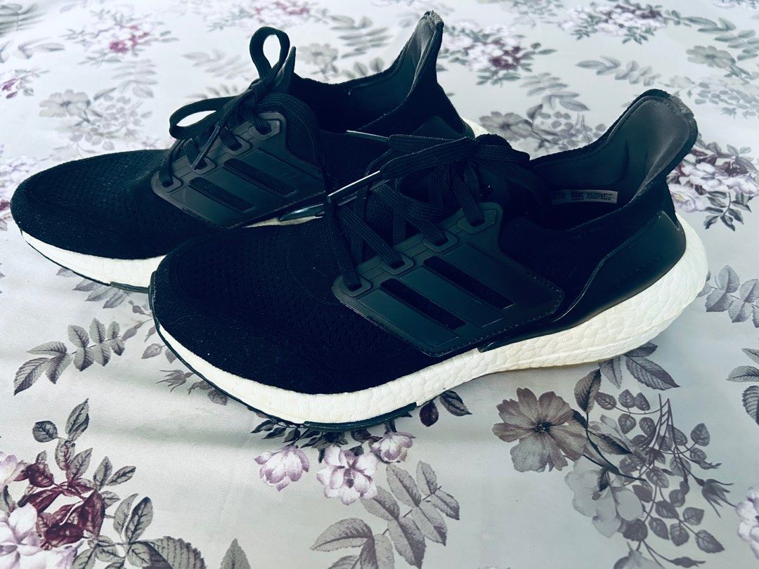 Adidas ultra boost sales 3.0 vs 4.0 original