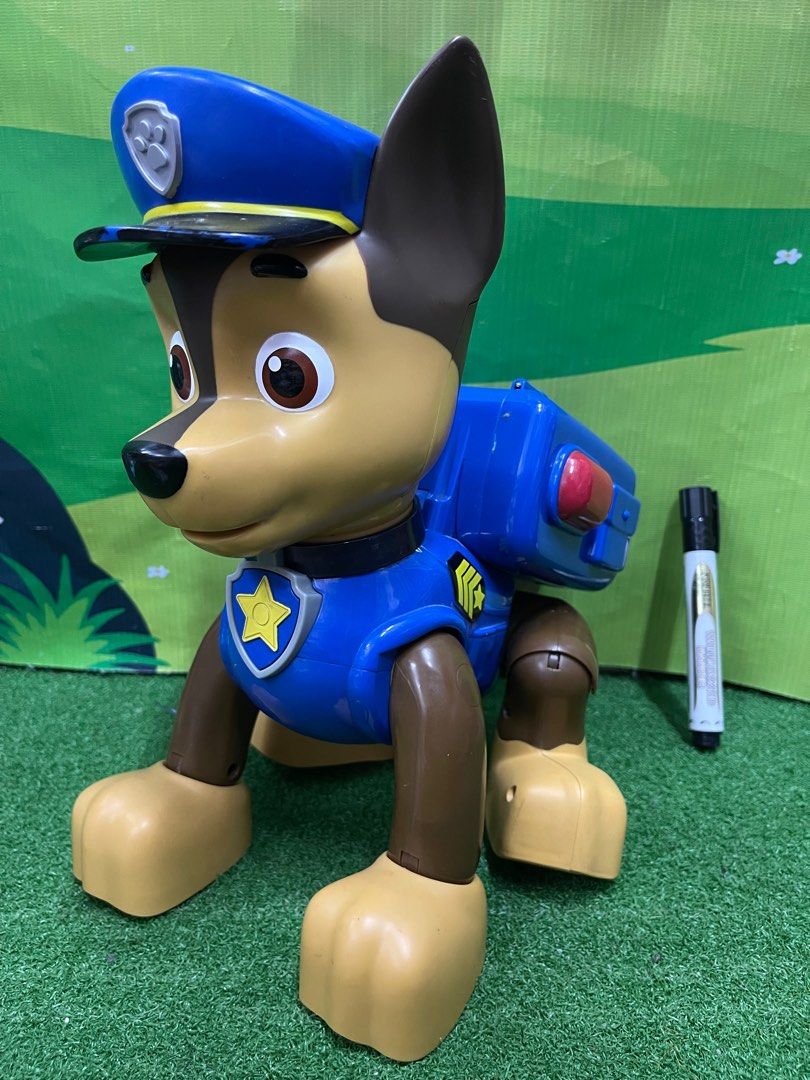 Paw patrol jumbo 2025 action pup chase