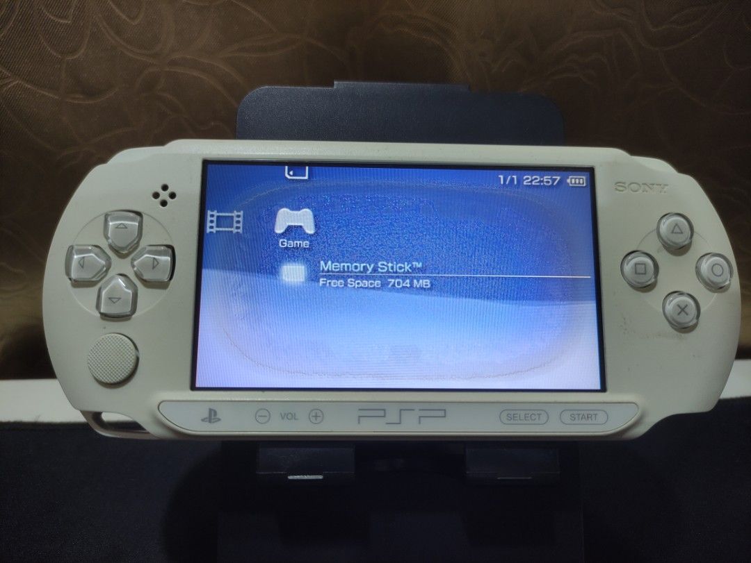 Psp street sales white