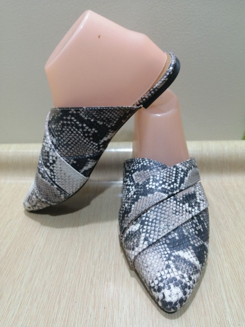 Qupid on sale snake mules