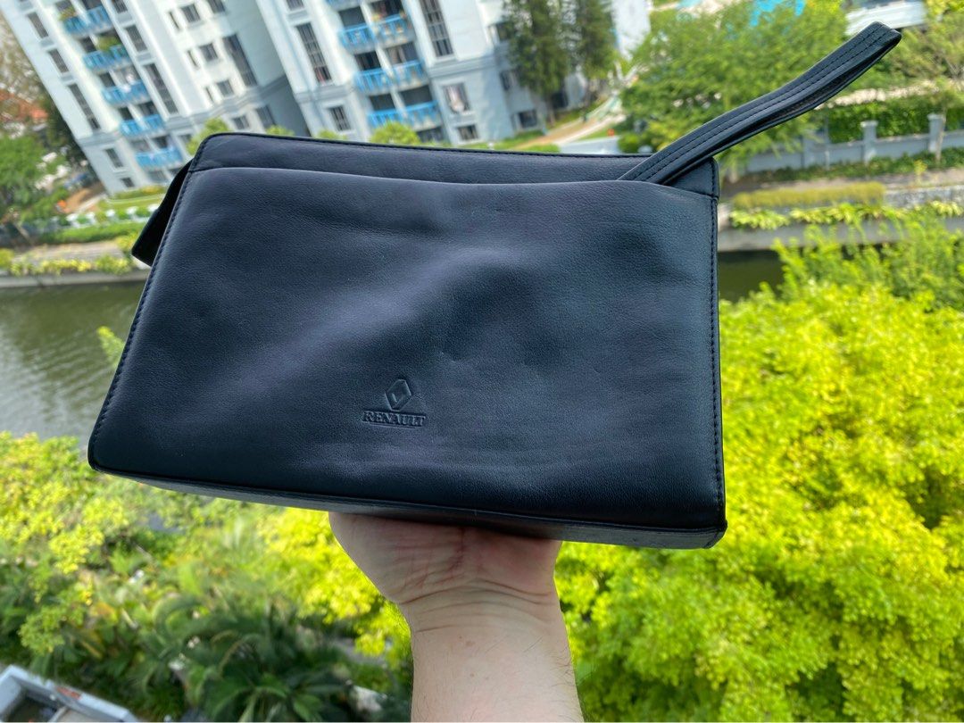 All black hotsell clutch bag