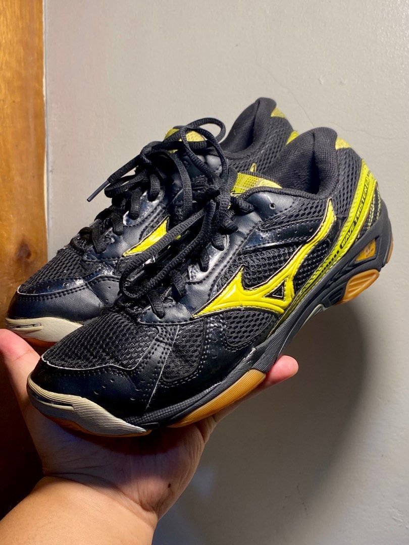 RUSH Mizuno Wave Twister 2 Women s Fashion Footwear Sneakers