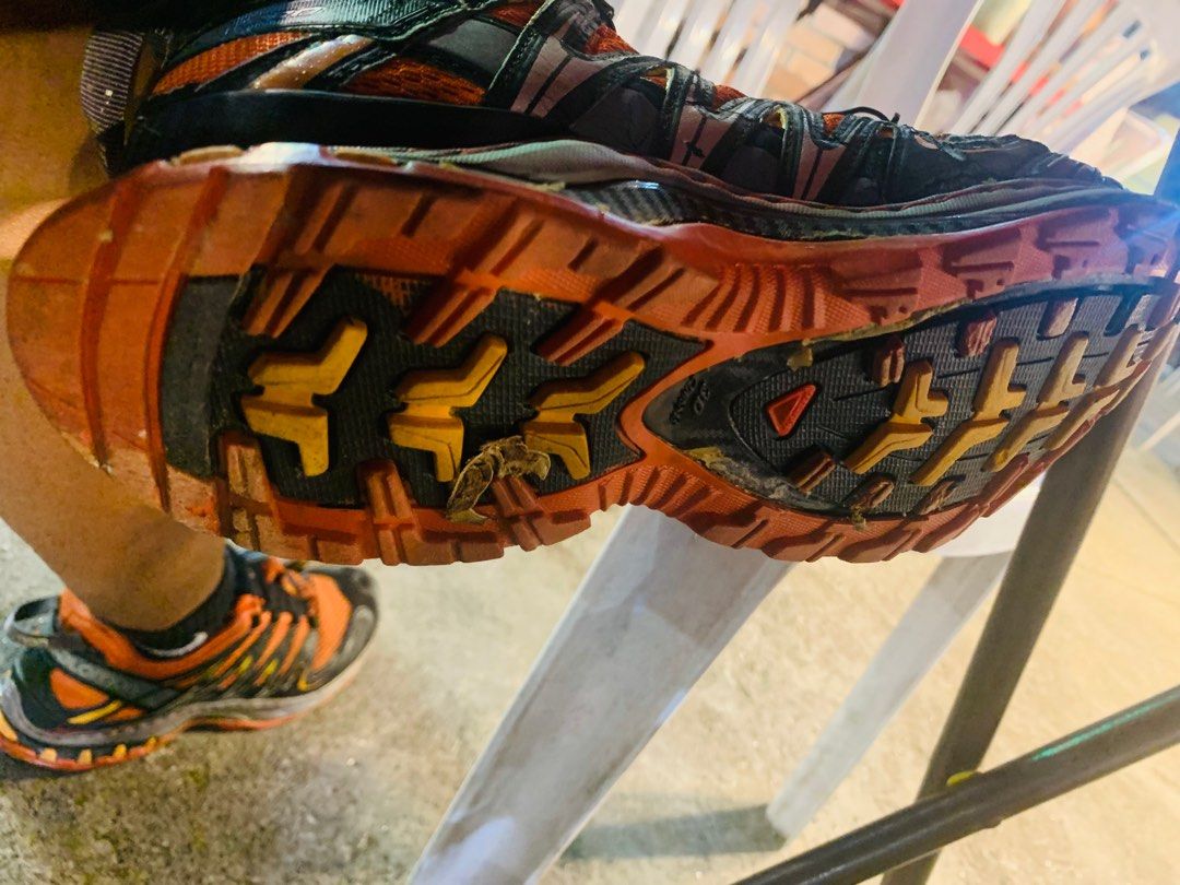 Used salomon shoes deals