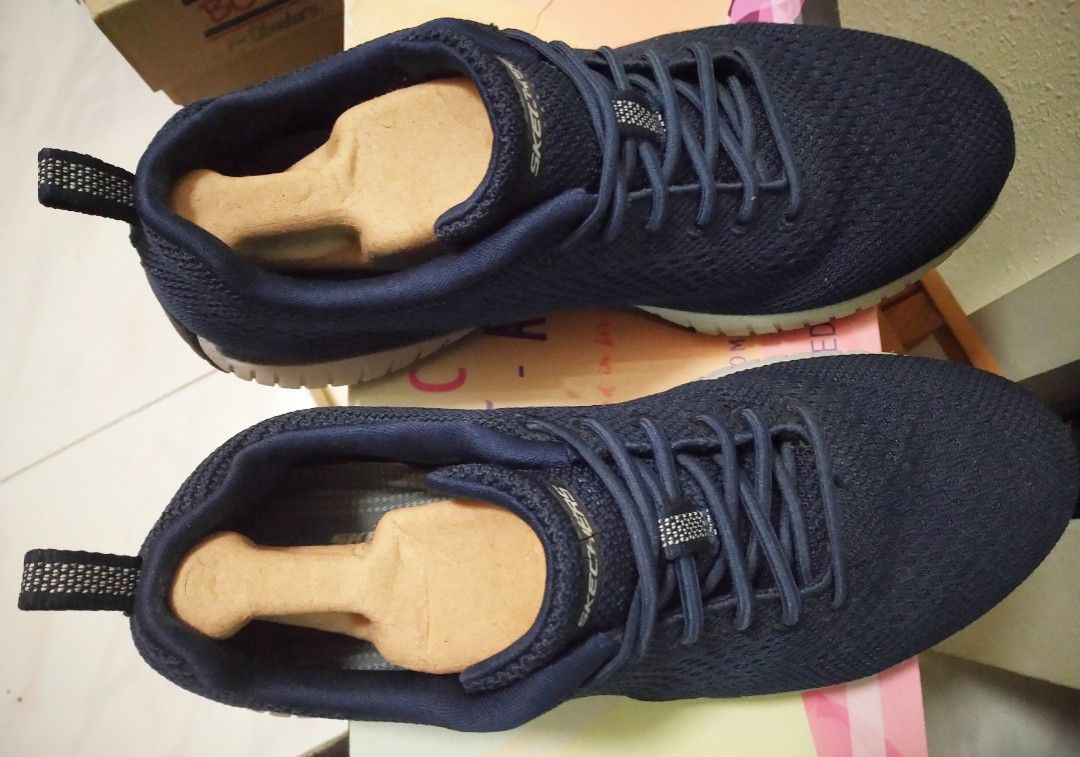 womens skechers classic fit air cooled memory foam