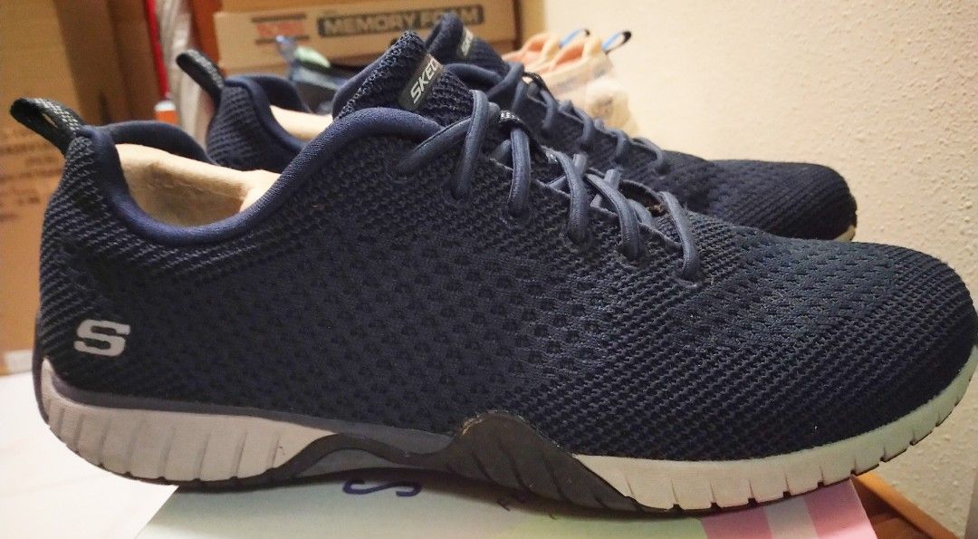 womens skechers classic fit air cooled memory foam
