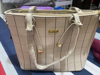 (Category: ) located in . Submitted by yahna22 (Listing ID 1259267087, Image 1). Description: .