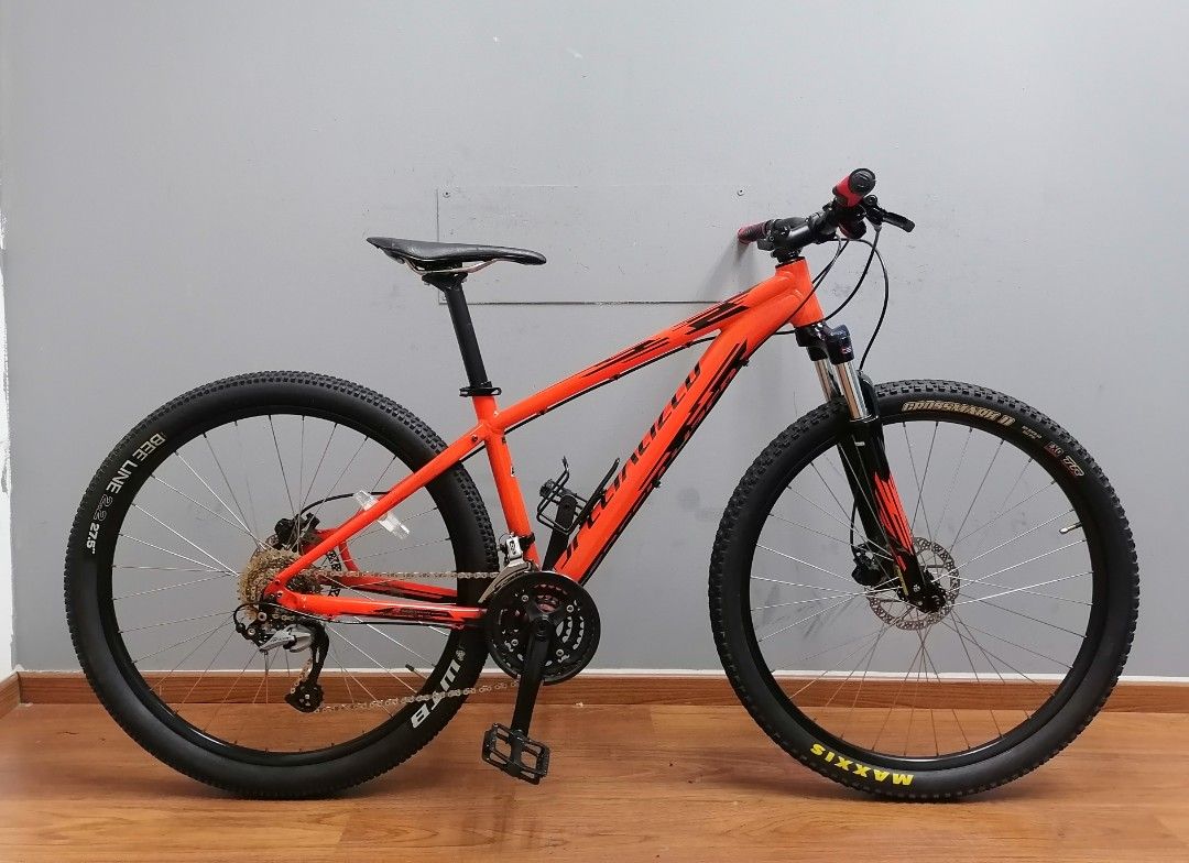 Specialized pitch hotsell sport 2016