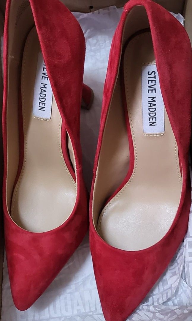 Steve madden on sale suede pumps