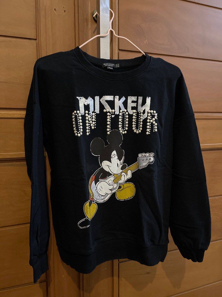 Sweater BERSHKA Mickey ORI Fesyen Wanita Pakaian Wanita Lainnya