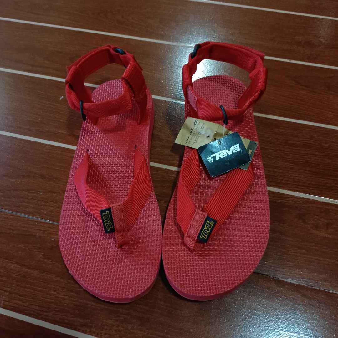 teva nike sandals