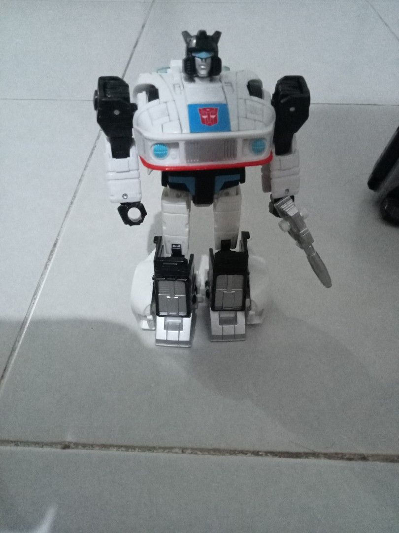 Transformers Studio Series Scourge, Kup, Blaster & Autobot Jazz ...