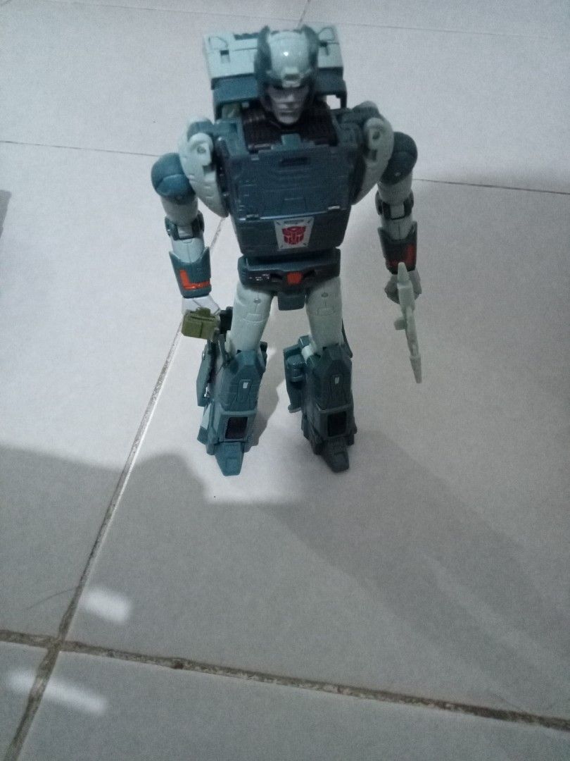 Transformers Studio Series Scourge, Kup, Blaster & Autobot Jazz ...